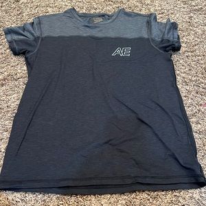 AE Active shirt